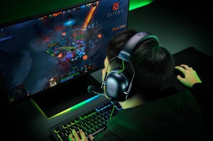 sort gaming lyd 44RF89 blackshark v2 usb Razer