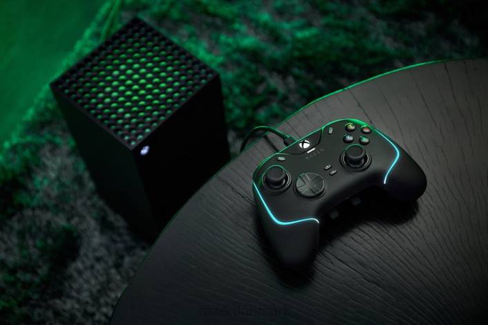 sort konsol 44RF160 wolverine v2 chroma Razer