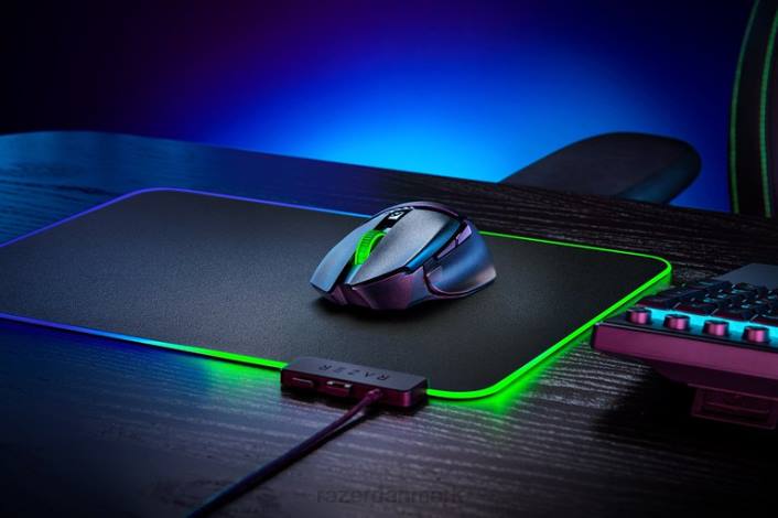 én farve mus 44RF33 basilisk v3 hyperspeed Razer