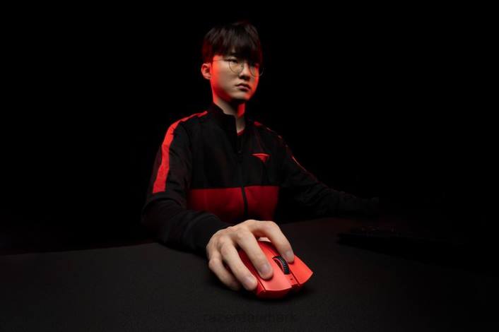 én farve mus 44RF37 deathadder v3 pro faker edition Razer