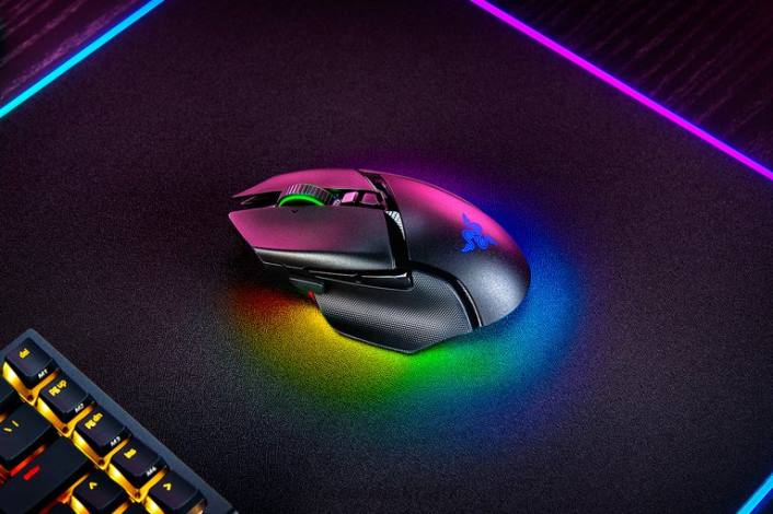sort mus 44RF31 basilisk v3 pro Razer