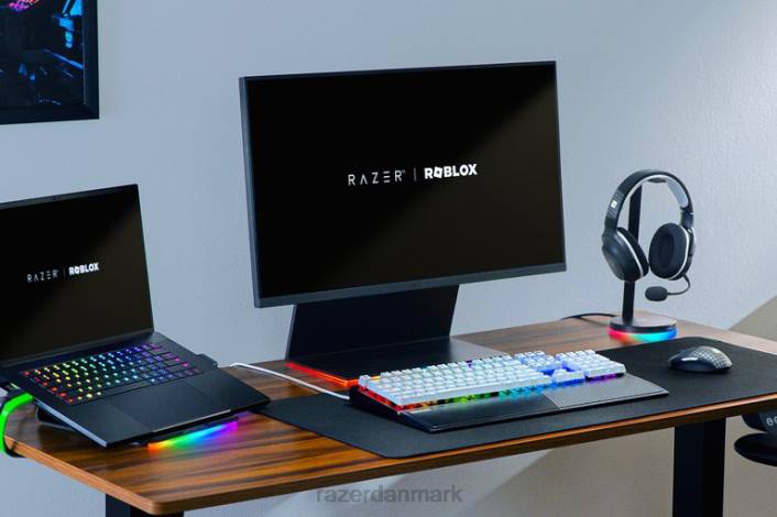 hvid tastatur 44RF59 blackwidow v3 - green switch - us - roblox edition Razer