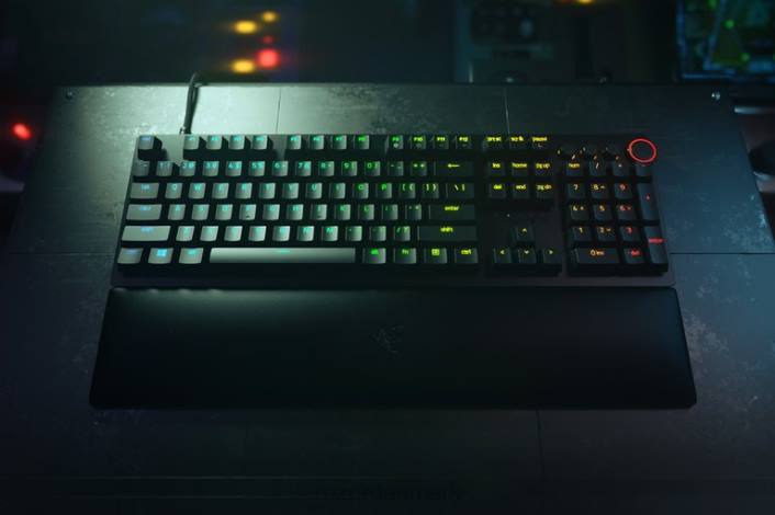én farve tastatur 44RF69 huntsman v2 - clicky optisk switch - os Razer