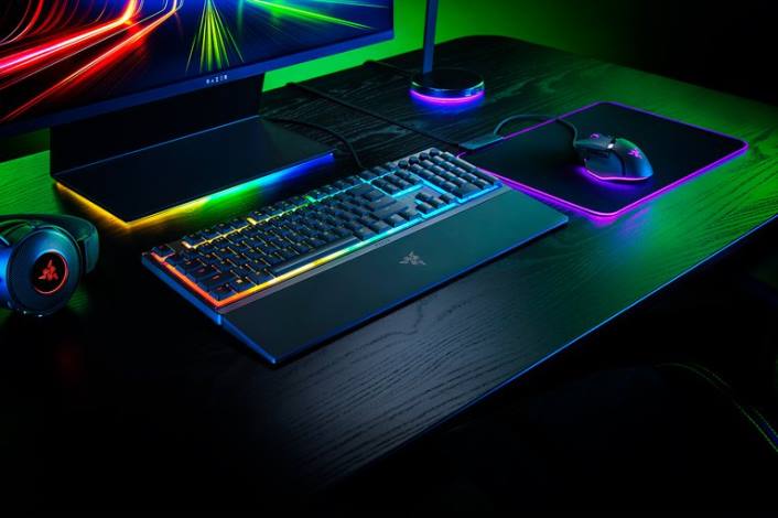 én farve tastatur 44RF75 ornata v3 - os Razer
