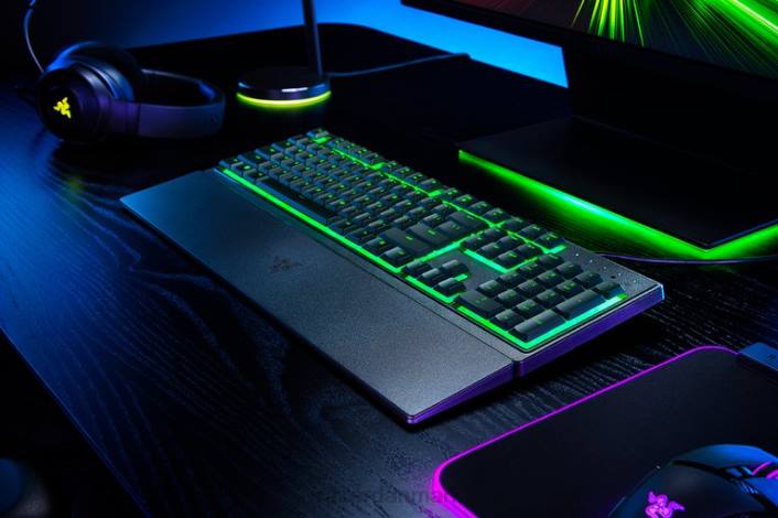 én farve tastatur 44RF77 ornata v3 - os Razer