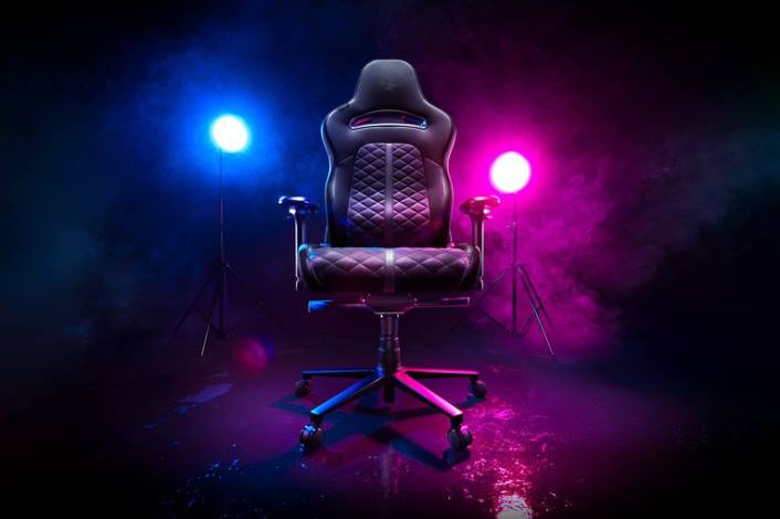 sort gaming stol 44RF132 enki Razer